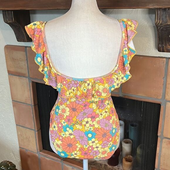 Jessica Simpson Yellow Floral Ruffle Trim One-Piece Swimsuit, M! - Picture 6 of 12